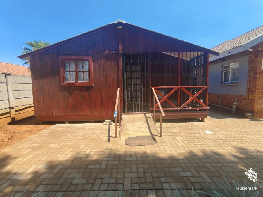 4 Bedroom Property for Sale in Roodia Free State